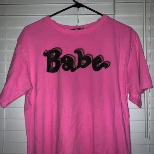 hot pink “babe” over sized graphic tee !